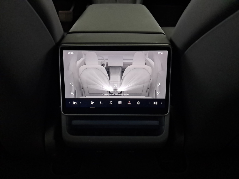 Tesla Model 3, 2025