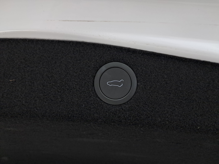 Tesla Model 3, 2025