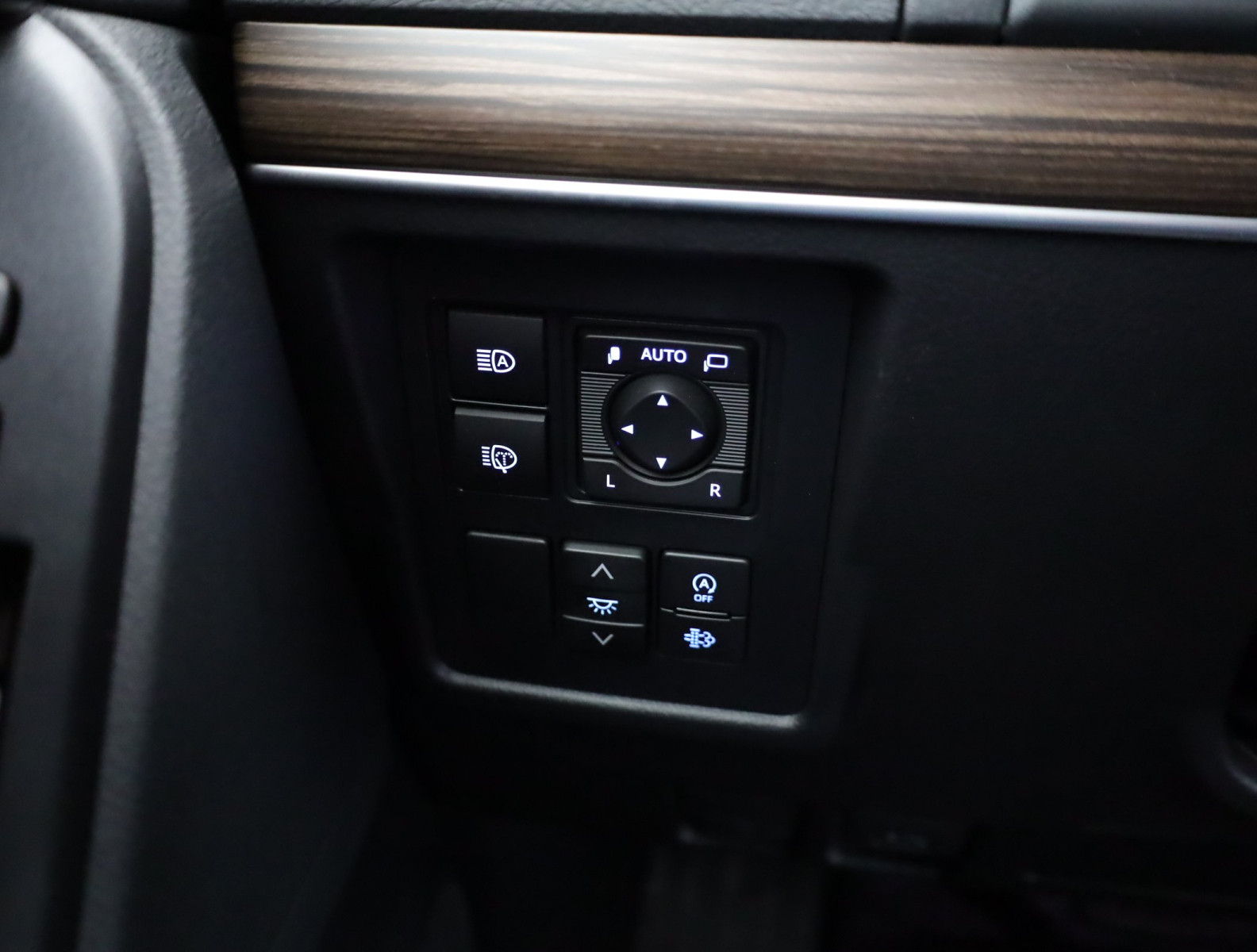 Toyota Land Cruiser - 2023