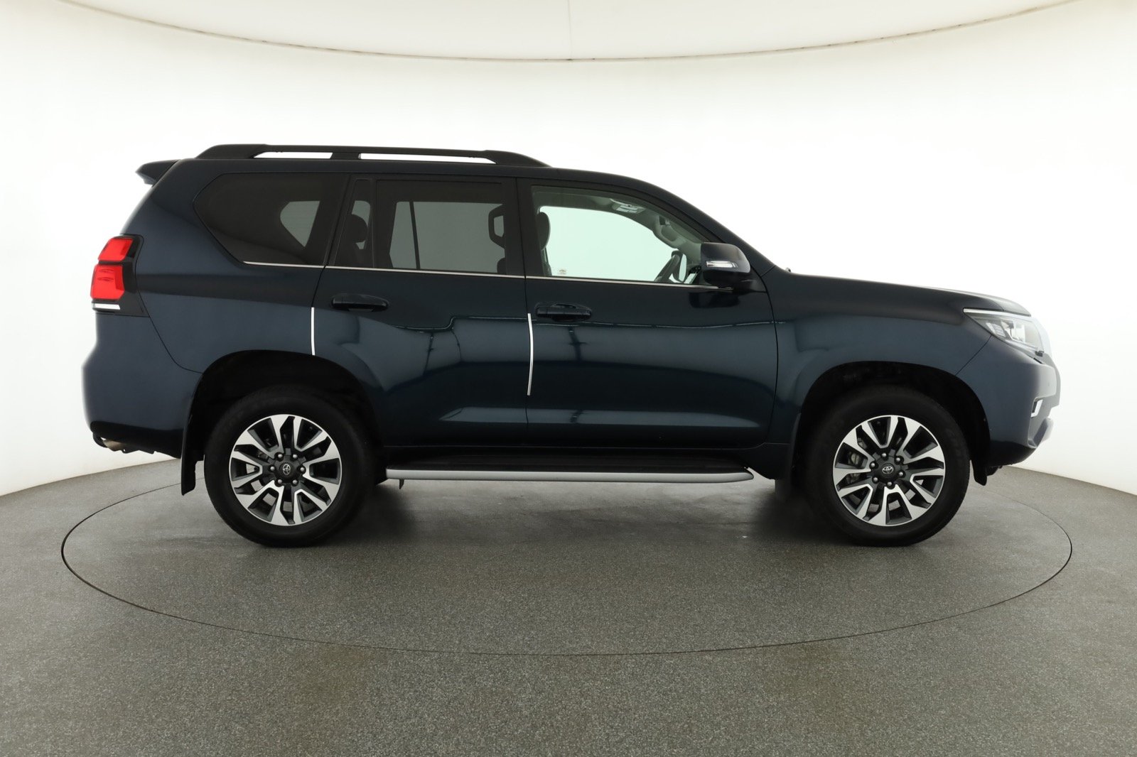 Toyota Land Cruiser - 2023