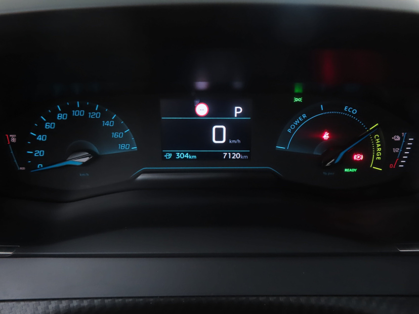 Peugeot e-2008, 2023