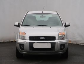 Ford Fusion - 2010