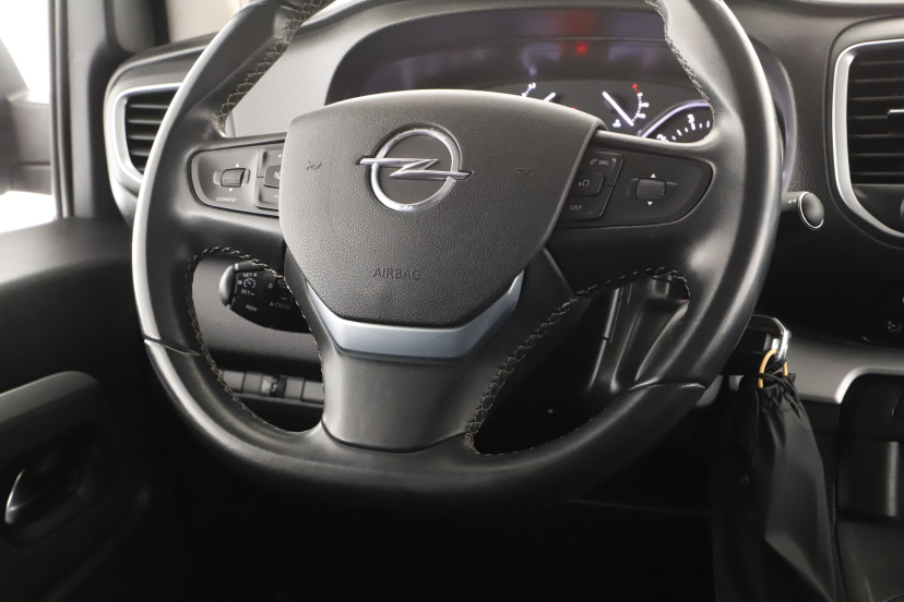 Opel Zafira Life, 2021