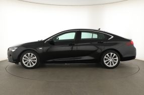 Opel Insignia - 2021