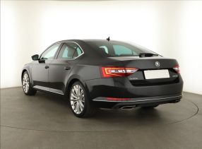 Škoda Superb - 2019