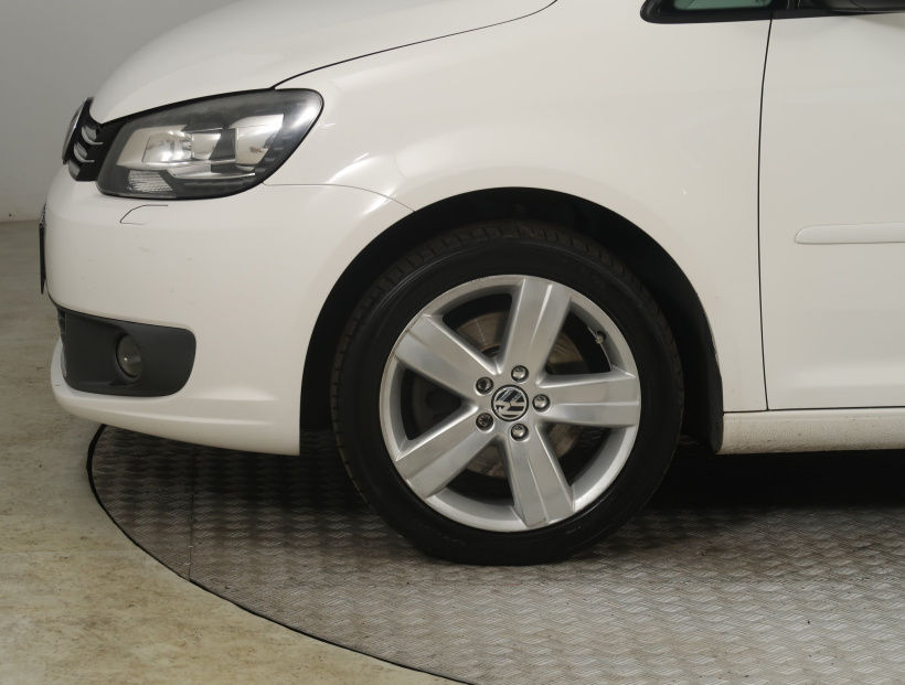Volkswagen Touran, 2011