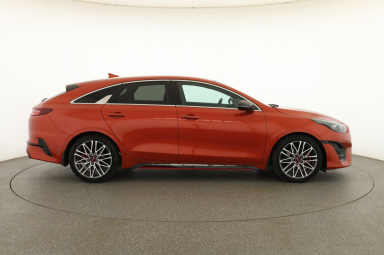 Kia ProCeed - 2024