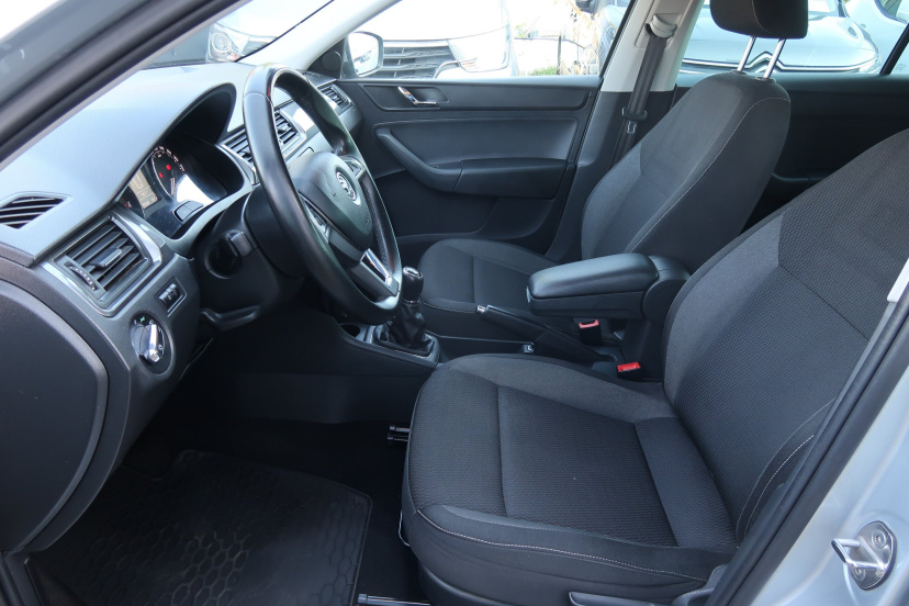 Škoda Rapid Spaceback, 2015