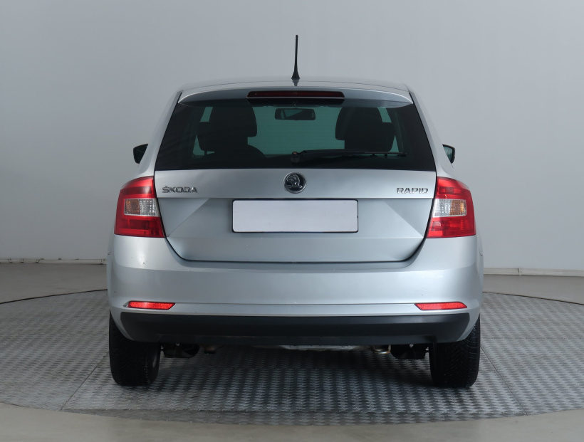 Škoda Rapid Spaceback, 2015