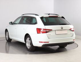 Škoda Superb - 2017
