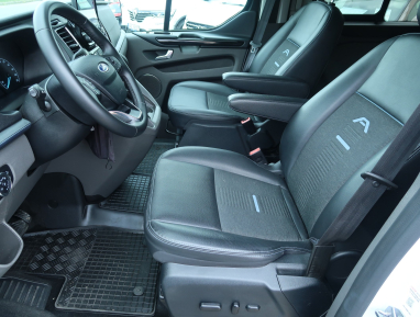 Ford Tourneo Custom - 2023