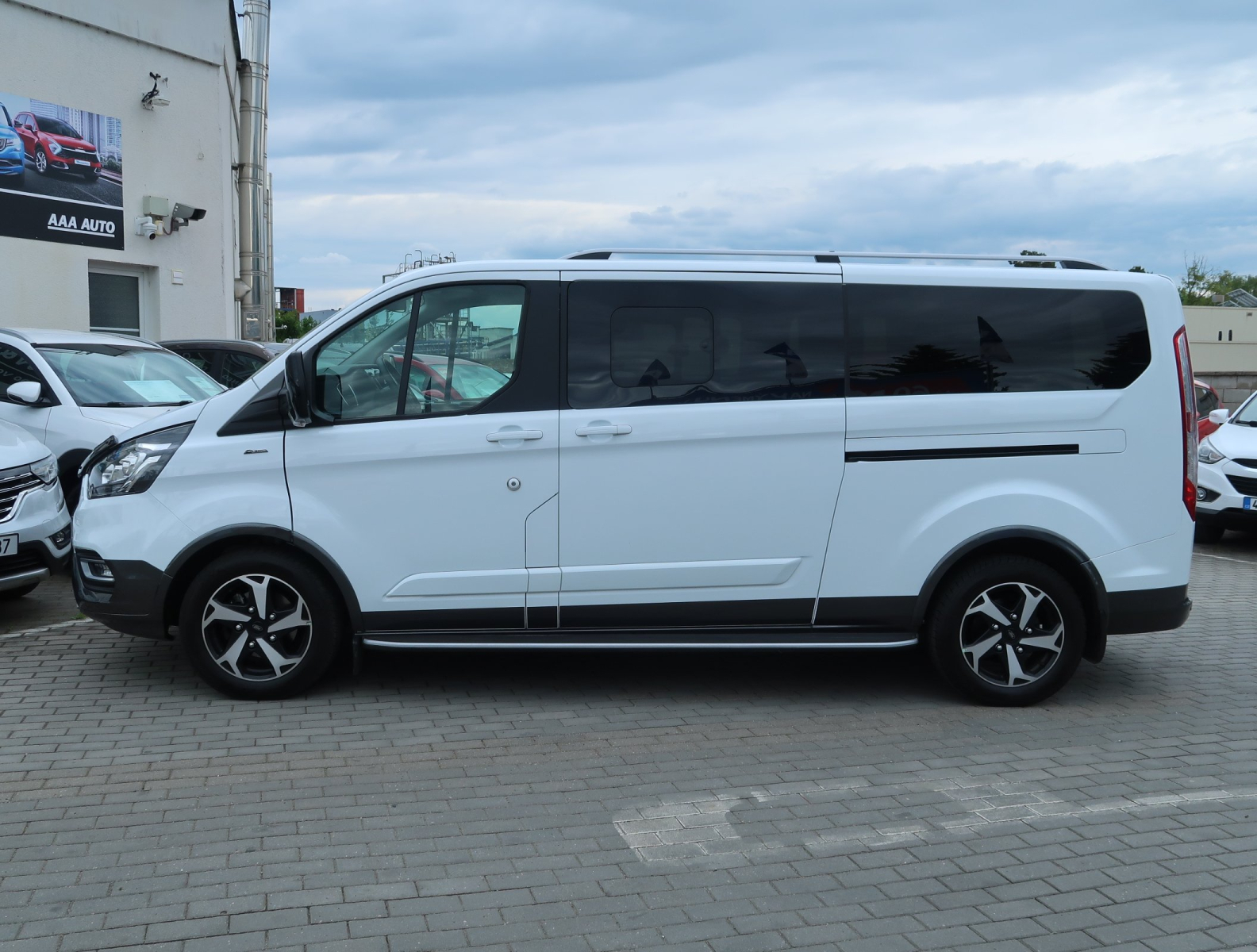 Ford Tourneo Custom - 2023
