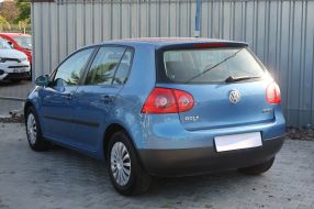 Volkswagen Golf - 2005