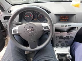 Opel Astra - 2009