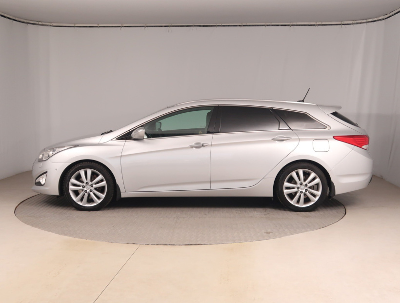 Hyundai i40, 2013