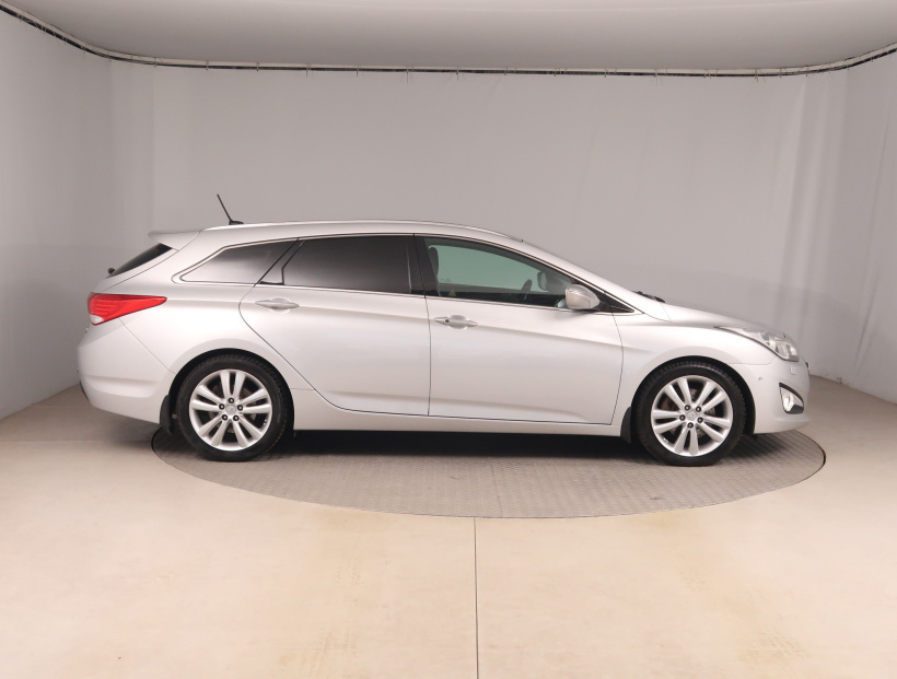 Hyundai i40, 2013