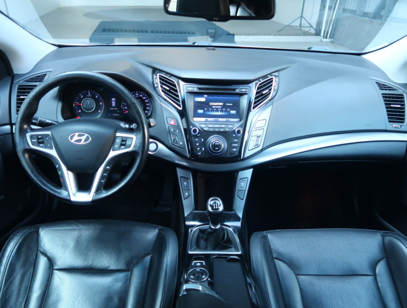 Hyundai i40, 2013