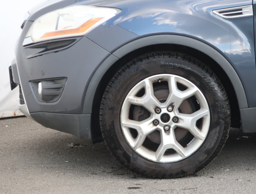Ford Kuga, 2009