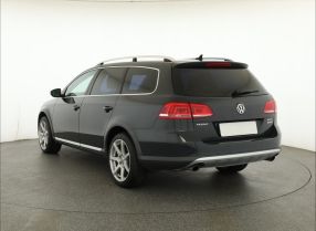 Volkswagen Passat - 2013