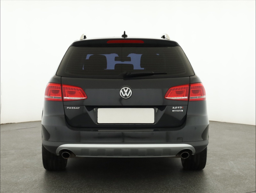 Volkswagen Passat, 2013