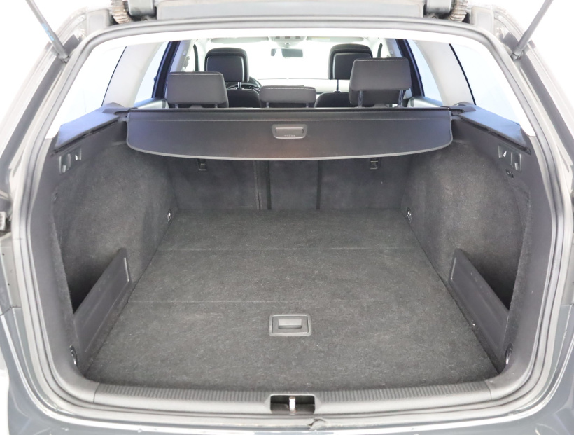 Volkswagen Passat, 2013