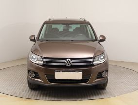 Volkswagen Tiguan - 2012