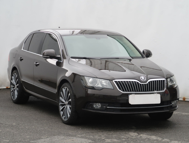 Škoda Superb 2013