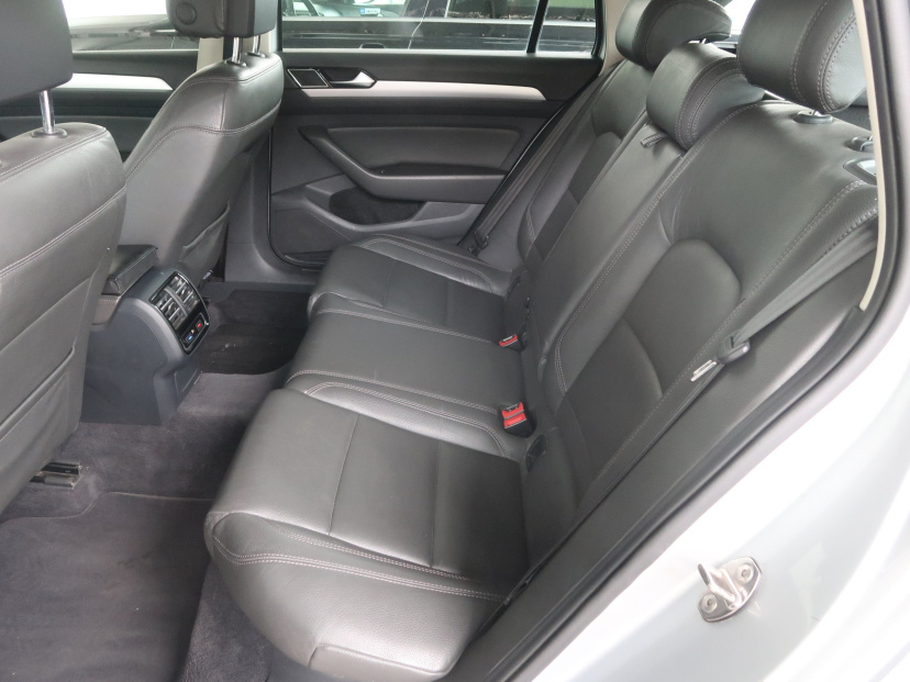 Volkswagen Passat, 2014