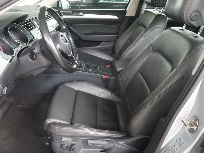 Volkswagen Passat, 2014