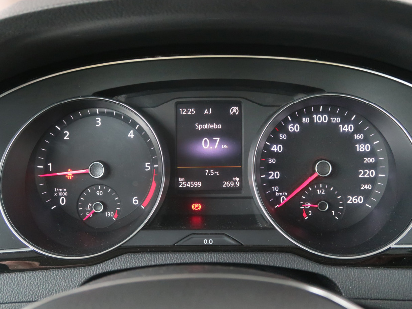 Volkswagen Passat, 2014