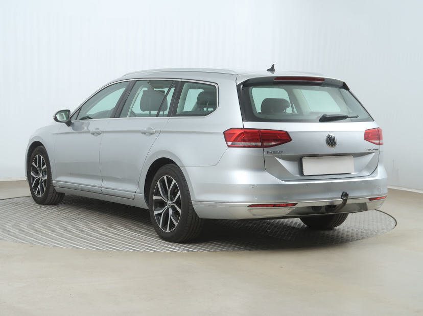 Volkswagen Passat, 2014