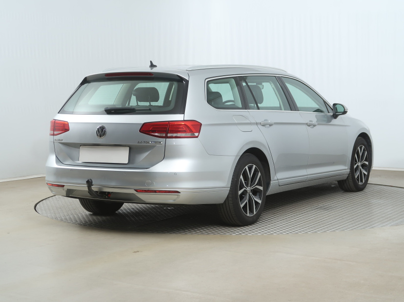 Volkswagen Passat, 2014