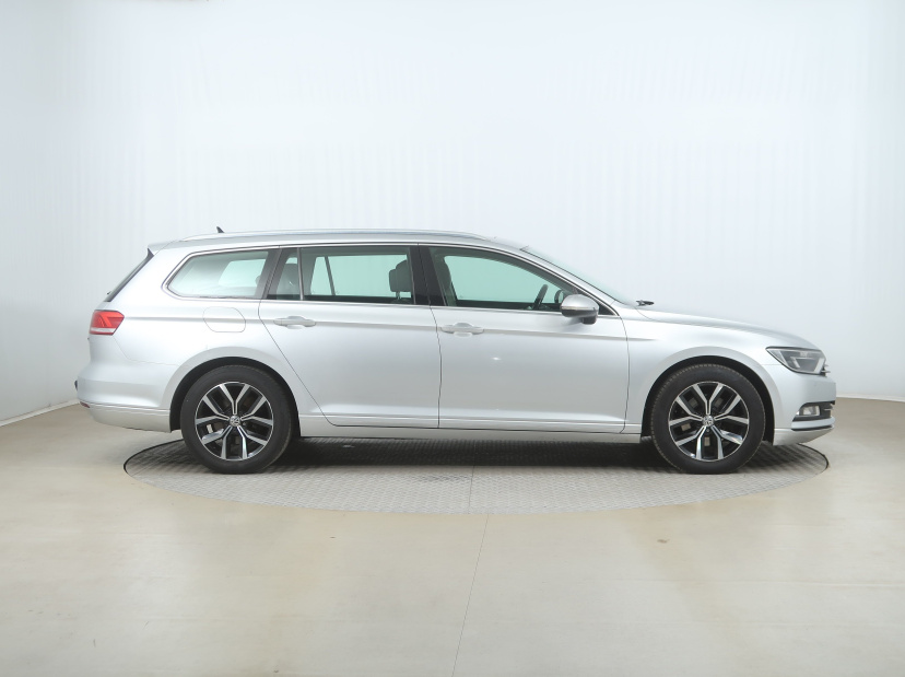 Volkswagen Passat, 2014