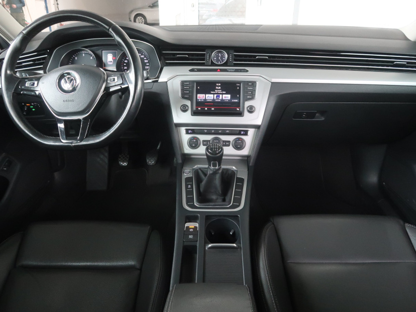 Volkswagen Passat, 2014