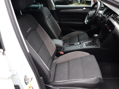 Volkswagen Passat - 2021