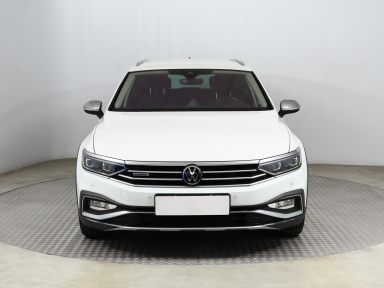 Volkswagen Passat - 2021