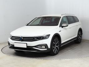 Volkswagen Passat - 2021