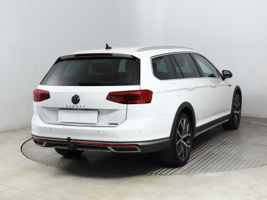 Volkswagen Passat - 2021