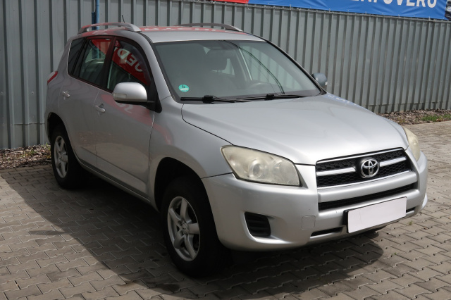 Toyota RAV4 2010