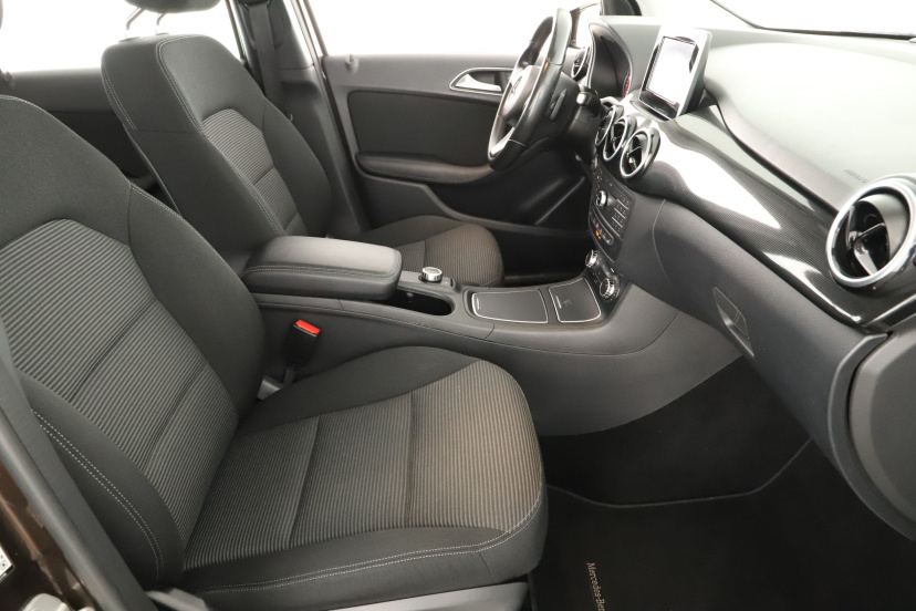 Mercedes-Benz B, 2015