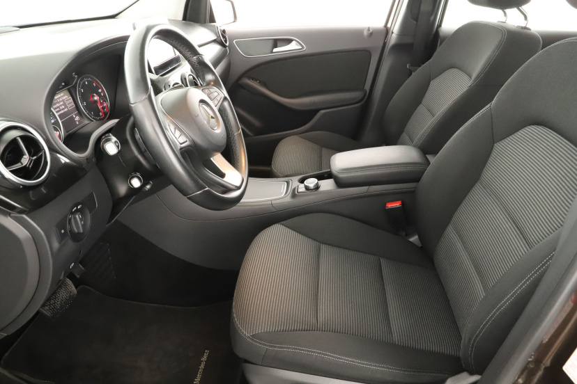 Mercedes-Benz B, 2015