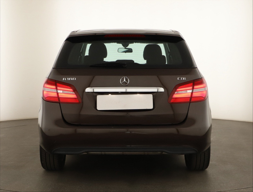 Mercedes-Benz B, 2015
