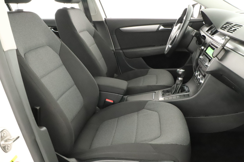 Volkswagen Passat, 2012