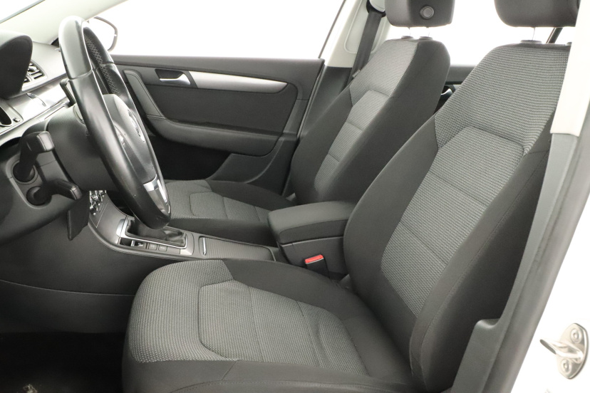 Volkswagen Passat, 2012