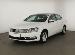 Volkswagen Passat - 2012