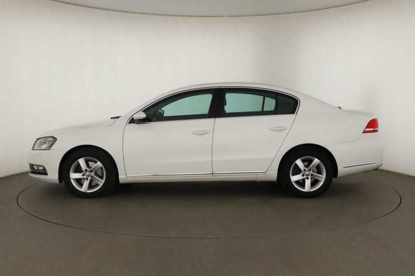 Volkswagen Passat, 2012