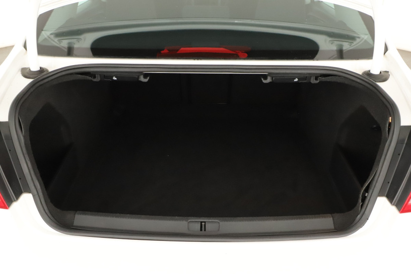 Volkswagen Passat, 2012