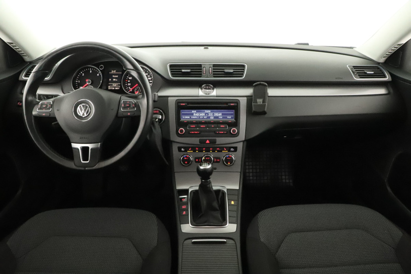 Volkswagen Passat, 2012