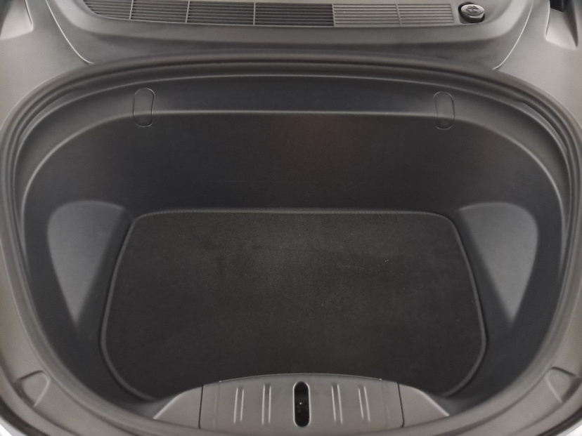 Tesla Model 3, 2019