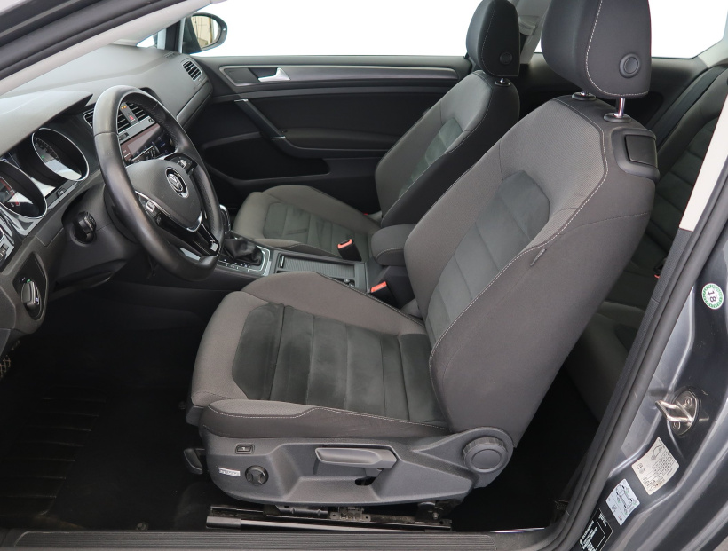 Volkswagen Golf, 2017